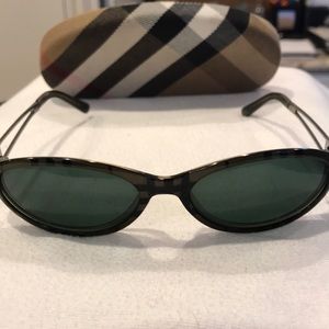 Burberry authentic sunglasses